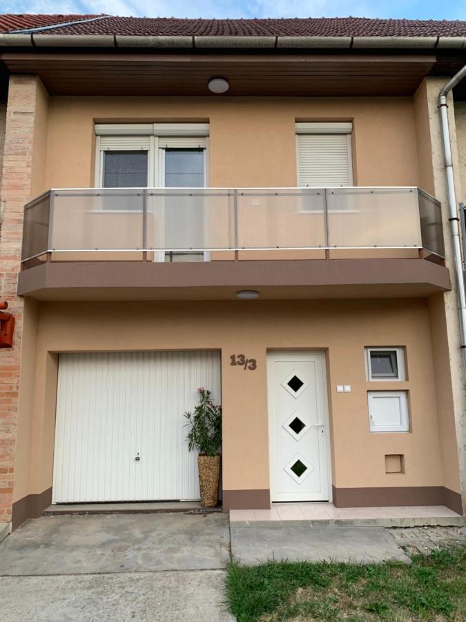 Malom Vendeghaz Villa Szarvas Ngoại thất bức ảnh